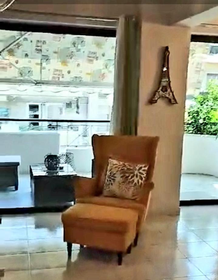 Modern 2Br City Flat 10Min From The Beach Athen Eksteriør bilde